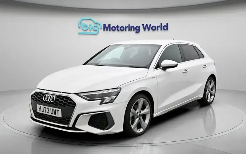 Used Audi A3 Sportback S-Line 150 HP (110 kW) 2024 Hatchback