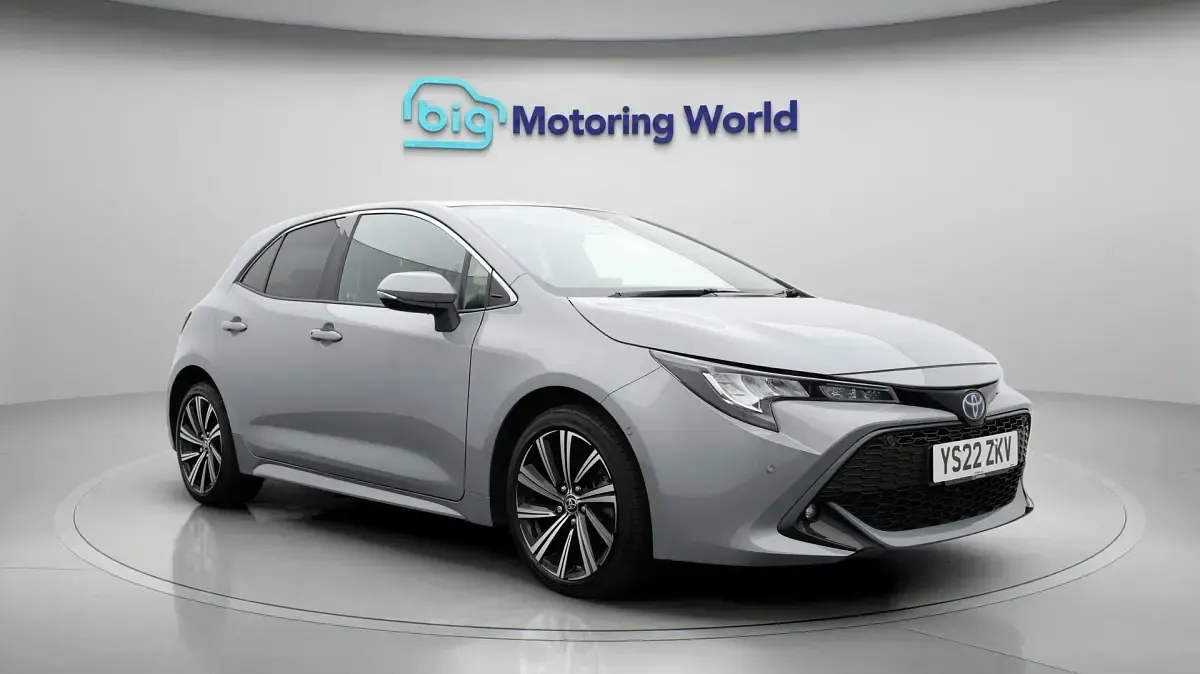 Used Toyota Corolla Design 122 HP (89 kW) 2022 Hatchback