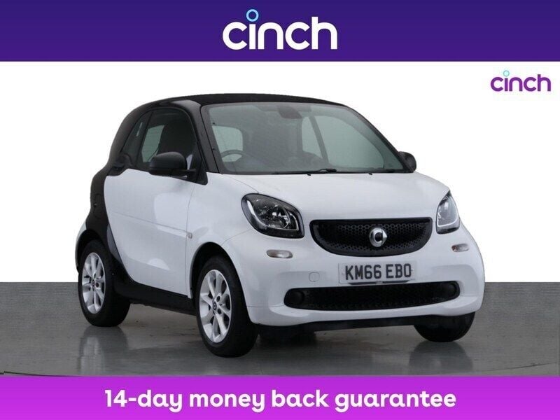 White Used 2016 Smart ForTwo Coupé Passion Coupe | £6,499 (Fair price) - Image 1/3