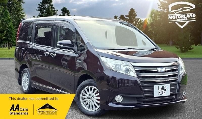 Maroon Used 2025 Toyota Noah MPV | £10,999 (A bit pricey) - Image 1/4