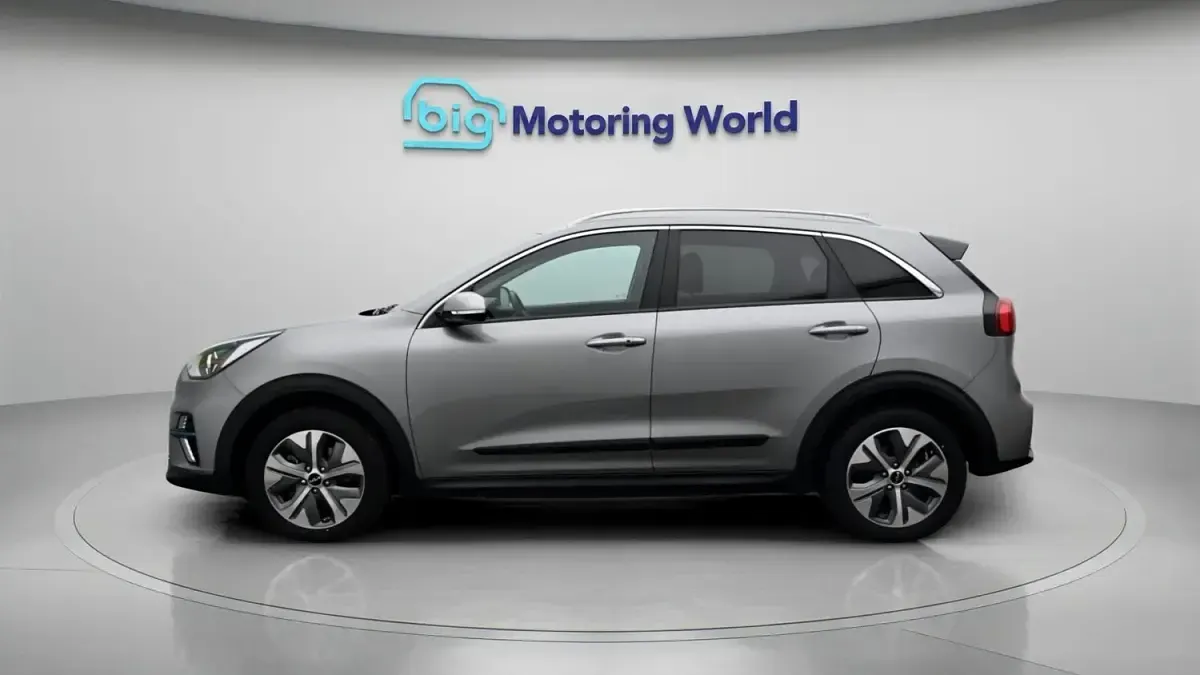 Used Kia Niro 150 kW (204 HP) 2022 Grey SUV