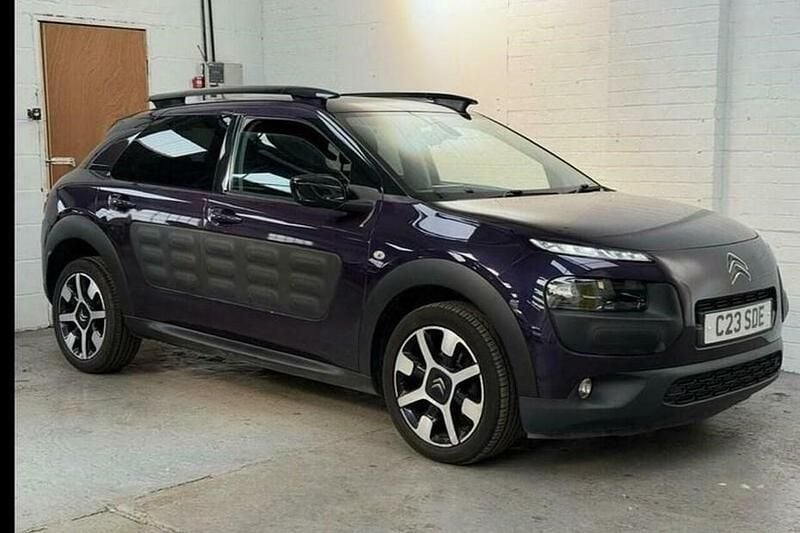 Purple Used 2016 Citroën C4 Cactus Flair Hatchback | £4,750 (Good price) - Image 1/1