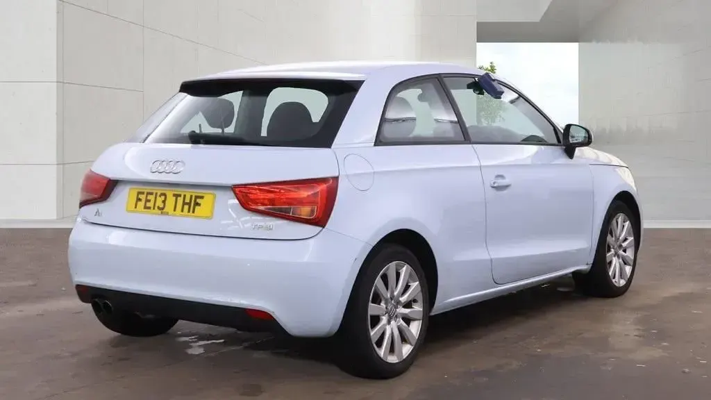 Used Audi A1 Sport 122 HP (89 kW) 2013 Blue Hatchback