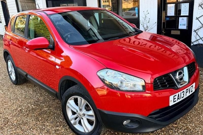 Used Nissan Qashqai Acenta 117 HP (86 kW) 2013 Red SUV