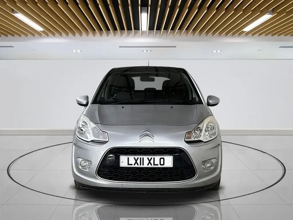 Used Citroën C3 Exclusive 120 HP (88 kW) 2011 Silver Hatchback