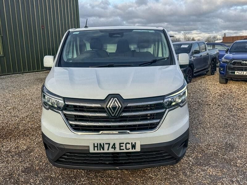 Used Renault Trafic 2024 White MPV
