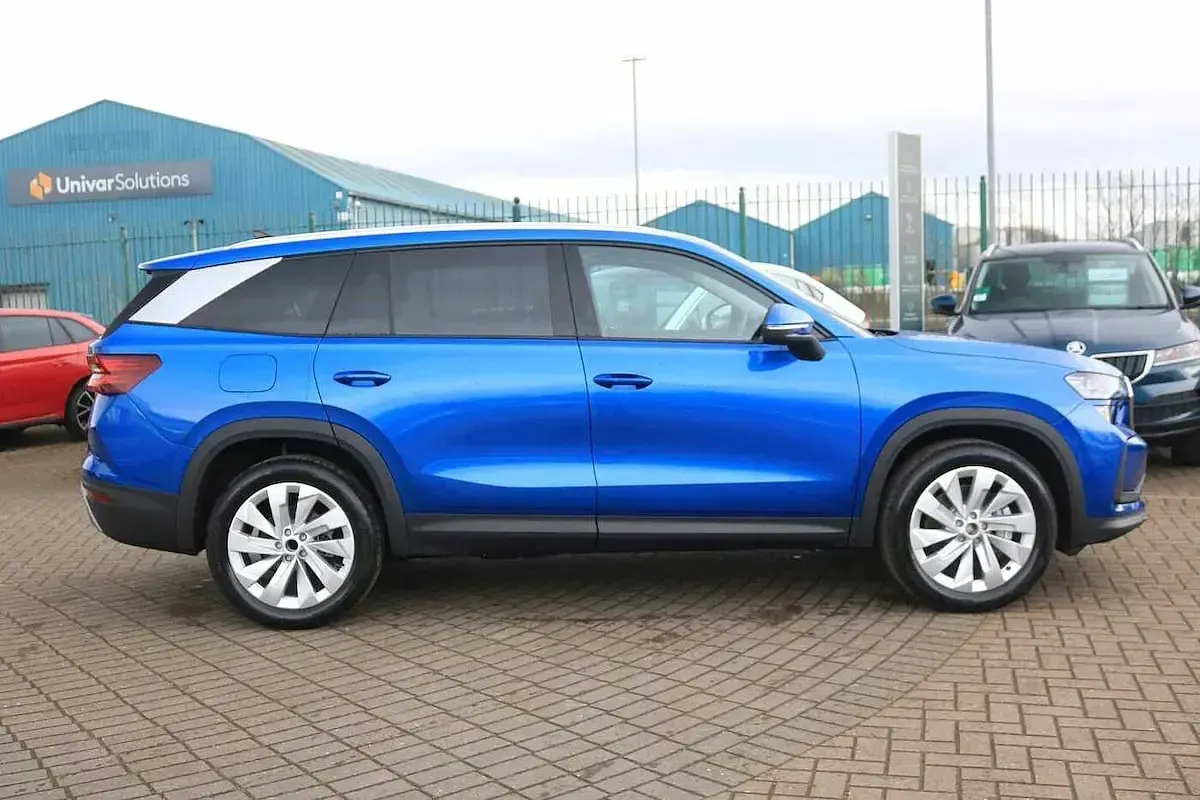 New Skoda Kodiaq SE L 110 HP (80 kW) 2026 Race blue metallic SUV