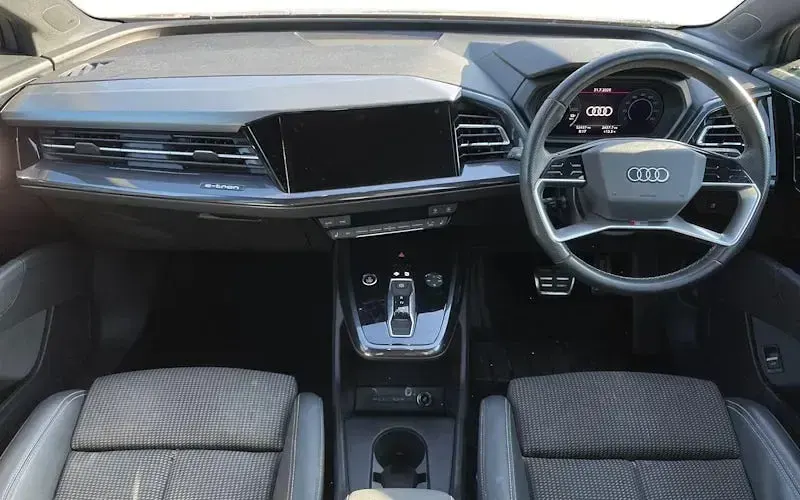 Used Audi Q4 e-tron S-Line 150 kW (204 HP) 2023 Grey SUV