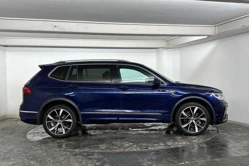 Used VW Tiguan Allspace R-line 150 HP (110 kW) 2024 Blue SUV