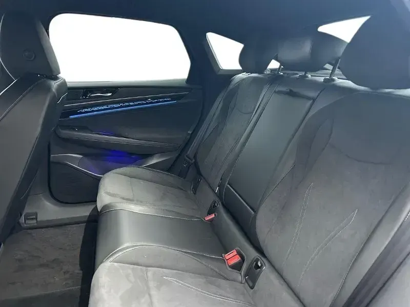 Begagnad VW ID.7 Pro 210 kW (286 HK) 2025 Blå Halvkombi