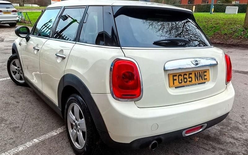 Used Mini ONE Hatch 102 HP (75 kW) 2017 Hatchback