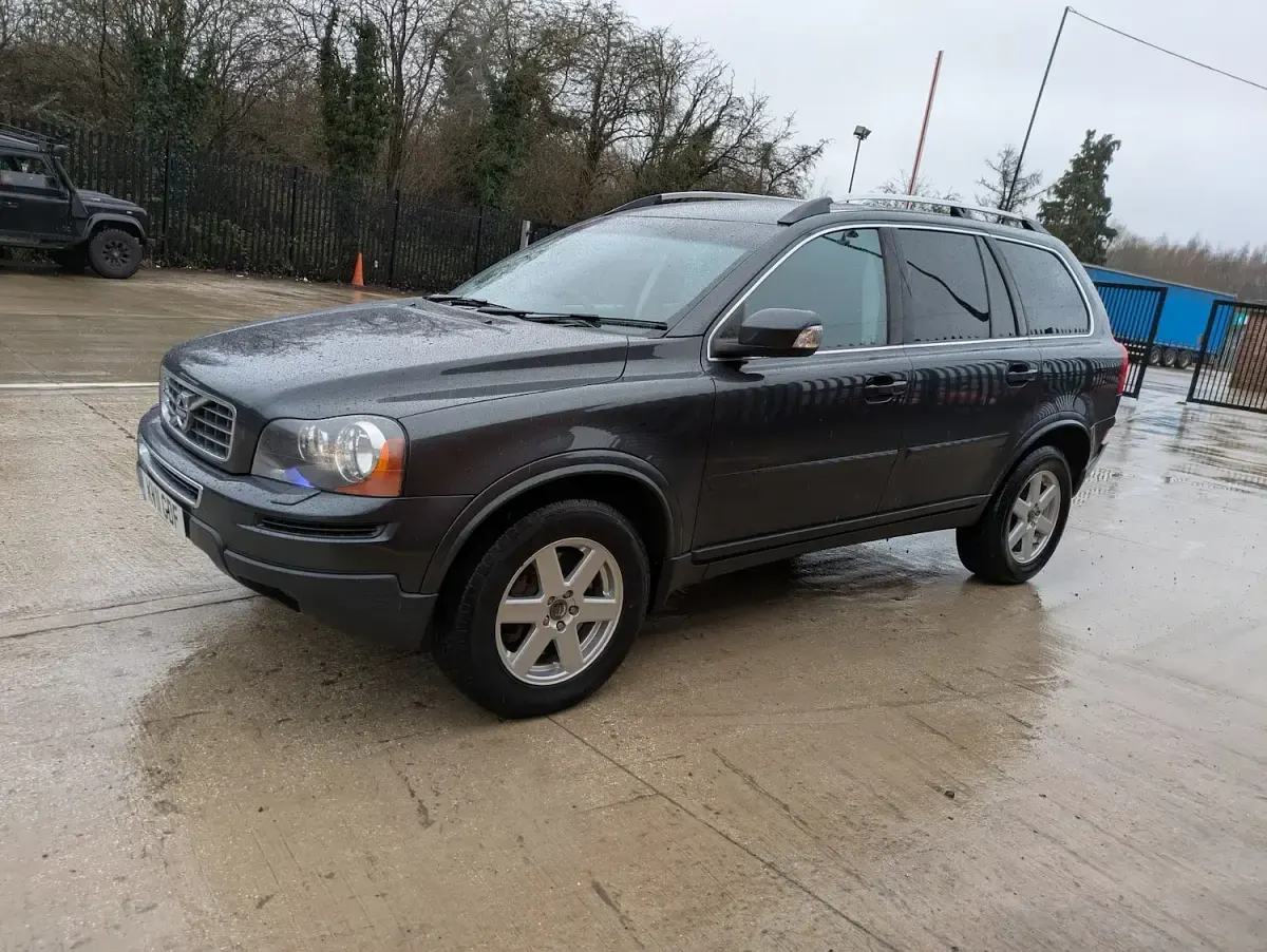 Used Volvo XC90 SE Lux 200 HP (147 kW) 2011 Grey SUV