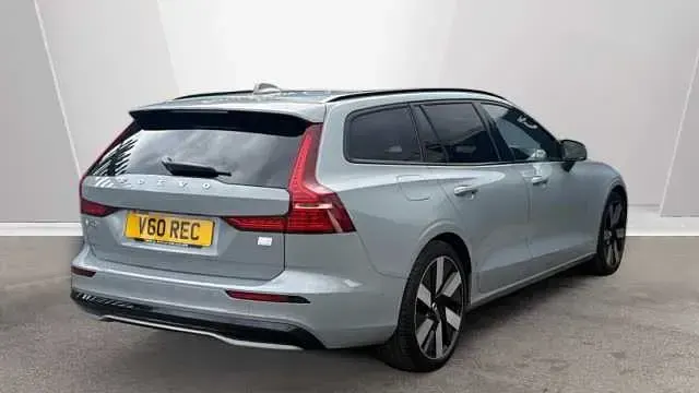 Used Volvo V60 Ultimate 455 HP (334 kW) 2023 Estate