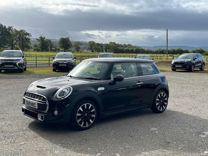 Used Mini Cooper S Exclusive 2019 Black Hatchback