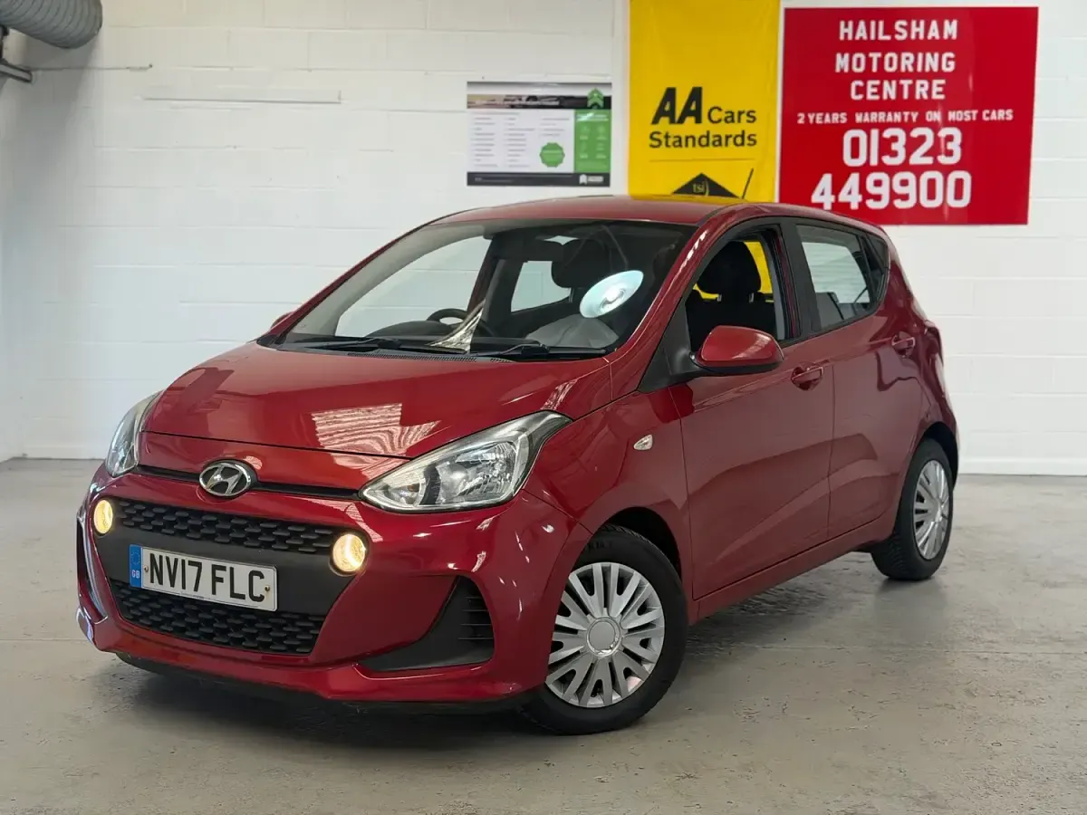 Used Hyundai i10 SE 87 HP (63 kW) 2017 Red Hatchback