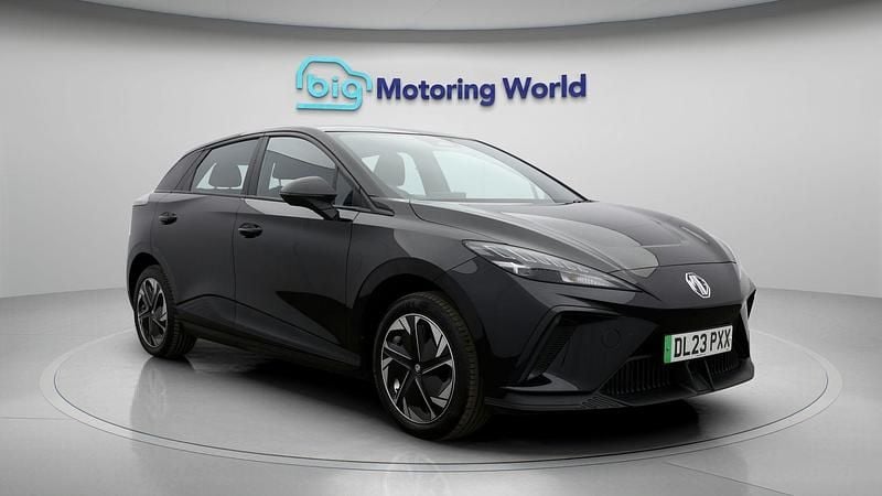 Used MG MG4 EV SE 319 kW (435 HP) 2023 Black Hatchback