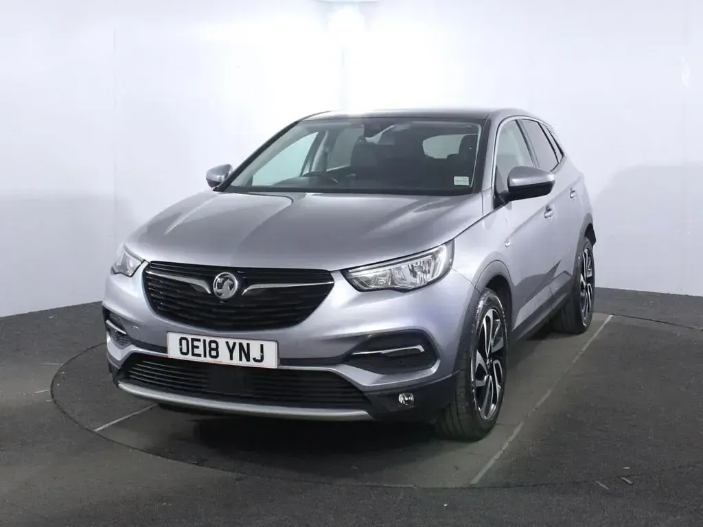 Used Vauxhall Grandland X Elite 130 HP (95 kW) 2018 Grey SUV