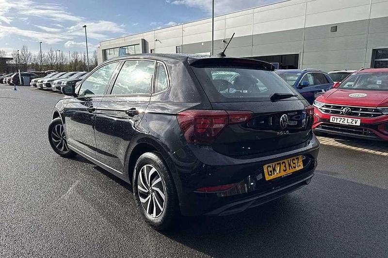Used VW Polo Life 95 HP (69 kW) 2023 Black Hatchback