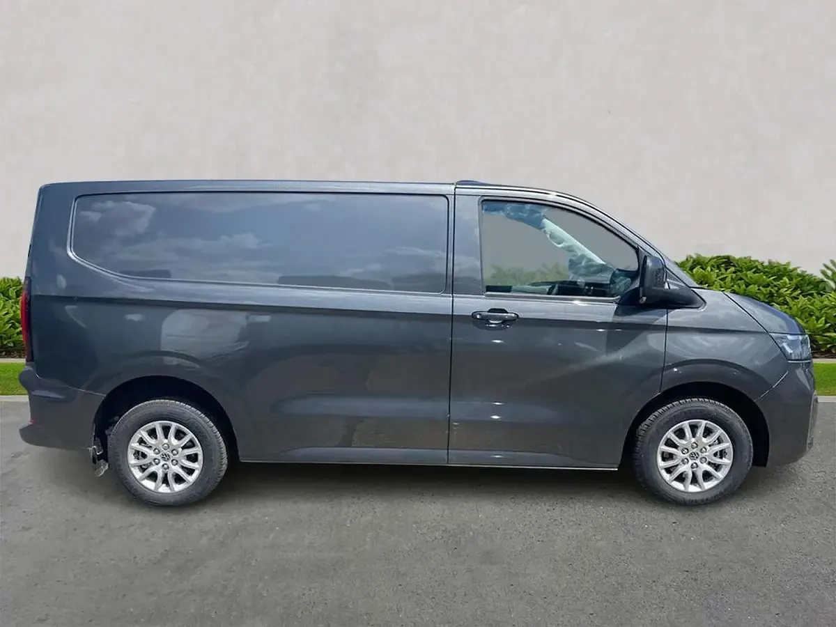Usado VW Transporter Pro 100 kW (136 CV) 2025 Gris Van