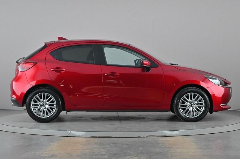 Used Mazda 2 Inclusive 90 HP (66 kW) 2022 Red Hatchback
