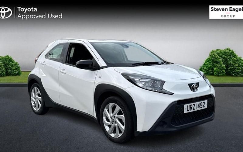 Used Toyota Aygo X PURE 72 HP (52 kW) 2025 SUV
