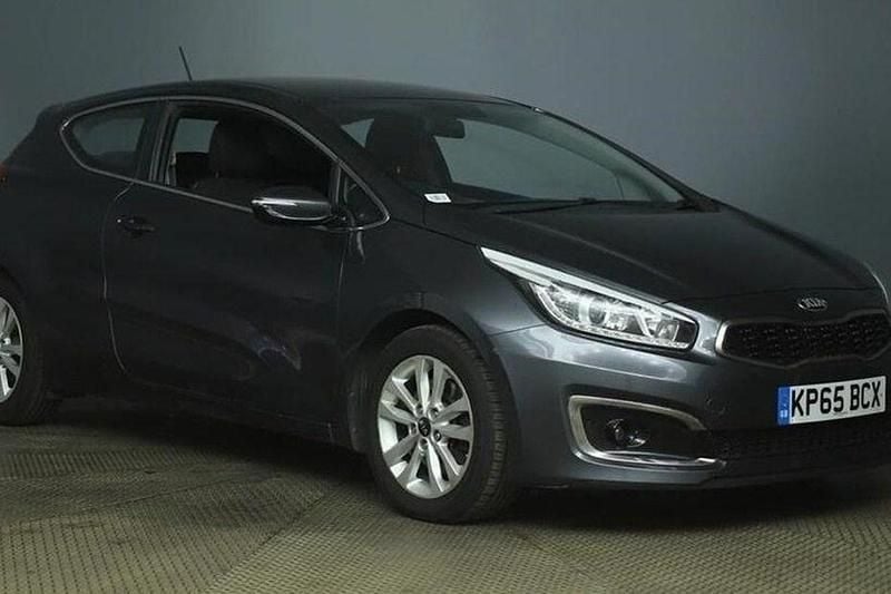 Silver Used 2015 Kia ProCeed 2 Hatchback | £3,695 (Expensive) - Image 1/1