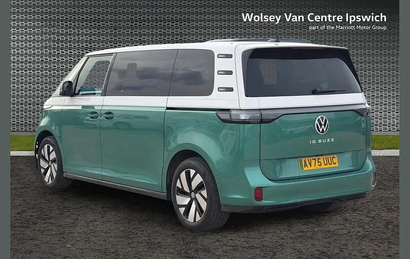 Used VW ID. Buzz Pro 210 kW (286 HP) 2025 White MPV