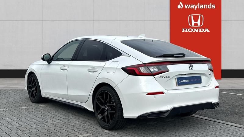 Used Honda Civic Advance 143 HP (105 kW) 2023 White Hatchback