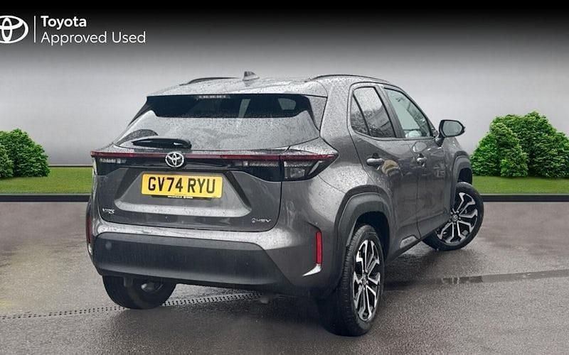 Used Toyota Yaris Hybrid Design 116 HP (85 kW) 2025 Decuma grey Estate