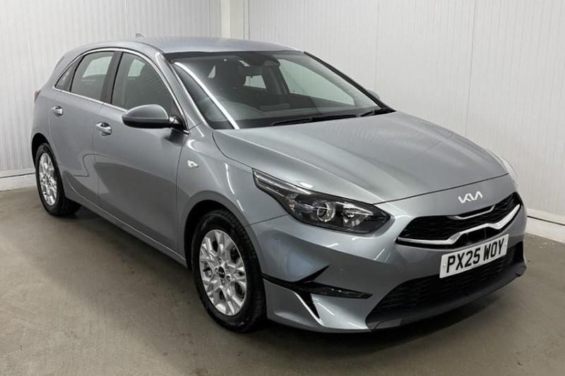 Used Kia Ceed 158 HP (116 kW) 2025 Silver Hatchback