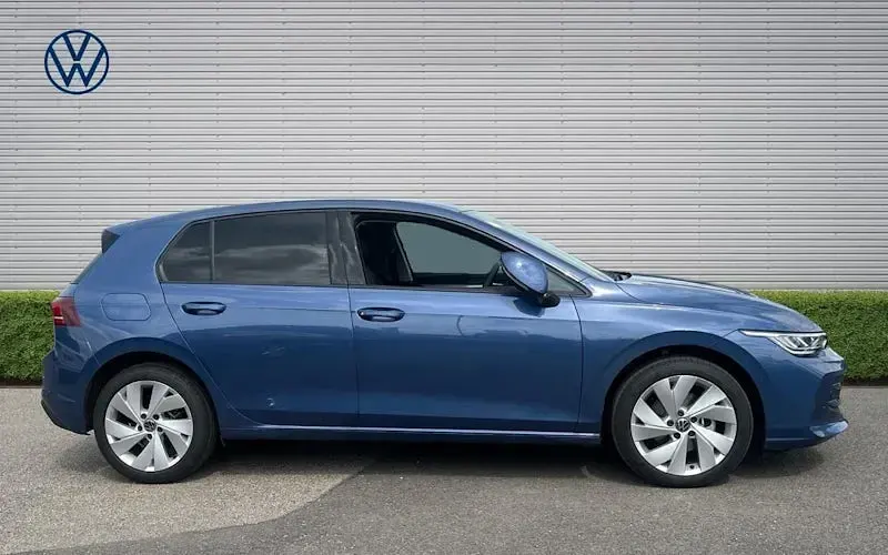 New VW Golf VIII Match 116 HP (85 kW) 2026 Blue Hatchback