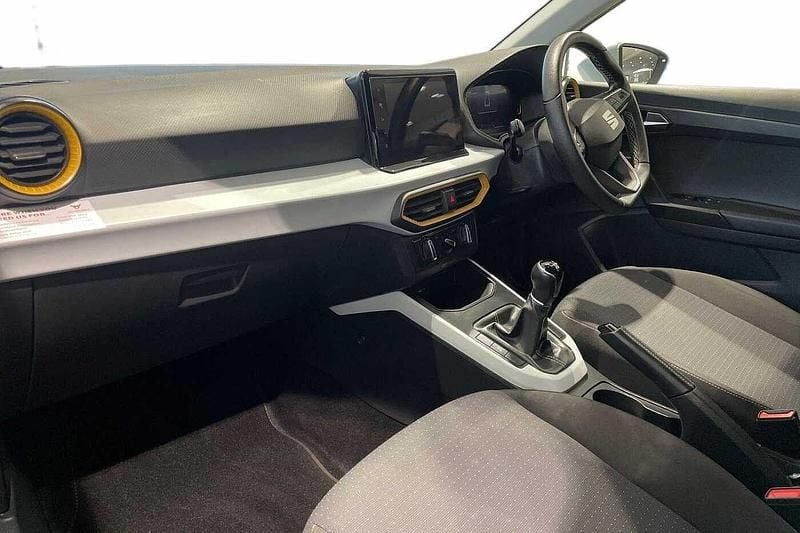 Used Seat Arona SE Technology 2024 White SUV
