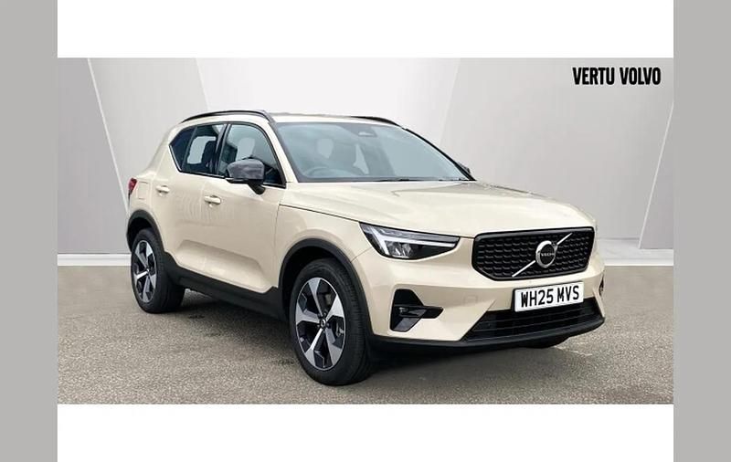 Other Used 2025 Volvo XC40 Plus SUV | £34,495 (Fair price) - Image 1/4