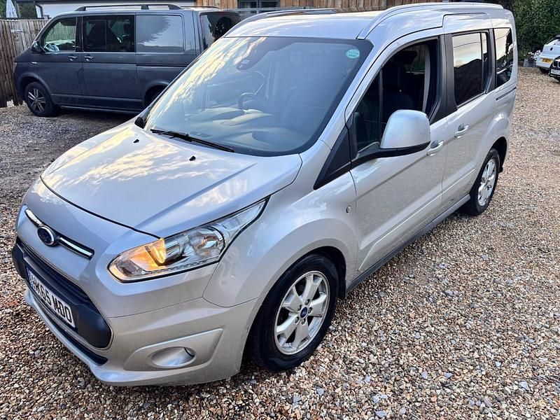 Silver Used 2015 Ford Tourneo Connect Titanium MPV | £5,995 (Good price) - Image 1/4