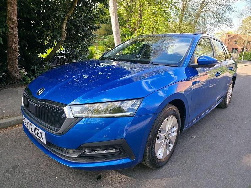Used Skoda Octavia SE 150 HP (110 kW) 2022 Blue Estate