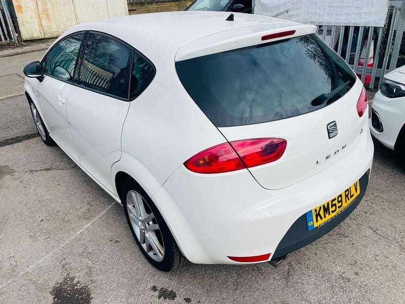 Used Seat Leon FR 2009 White Hatchback