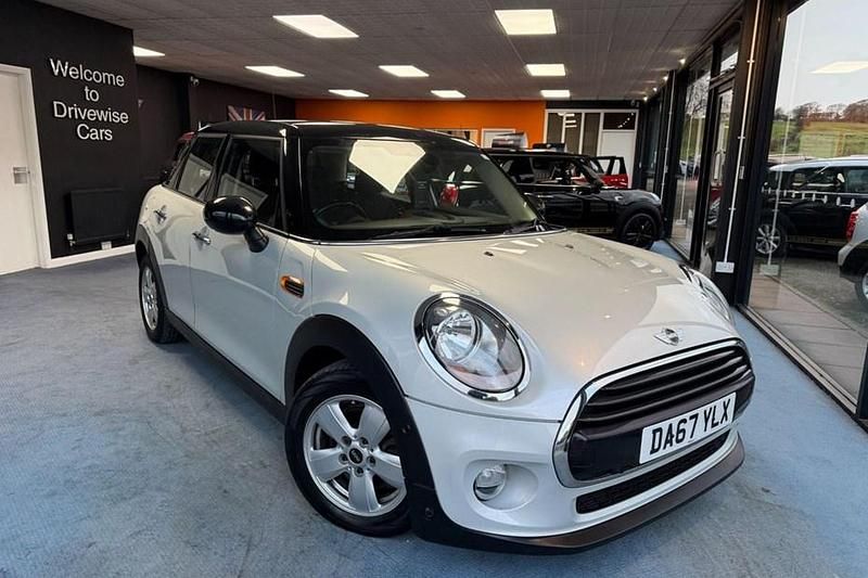 Silver Used 2018 Mini Cooper D Hatch Hatchback | £9,650 (Fair price) - Image 1/1