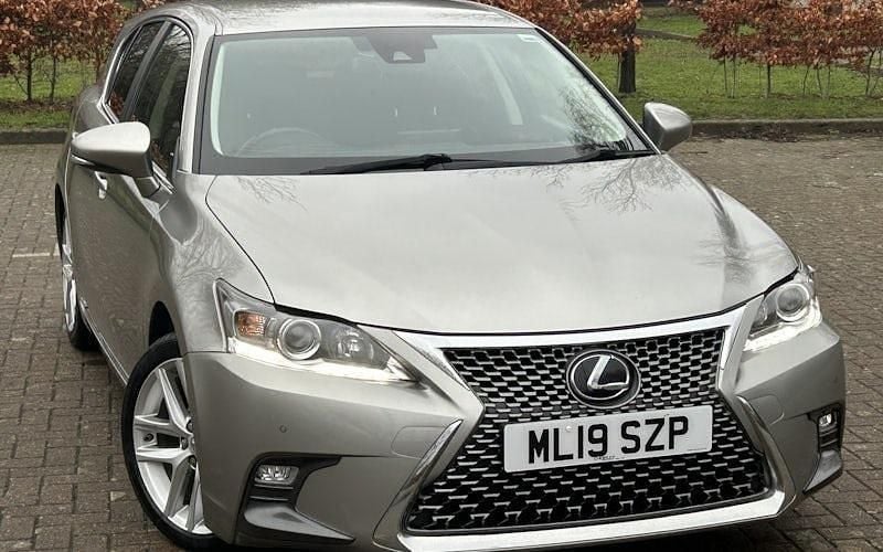 Used 2020 Lexus CT200h Hatchback | £12,795 (Fair price) - Image 1/4