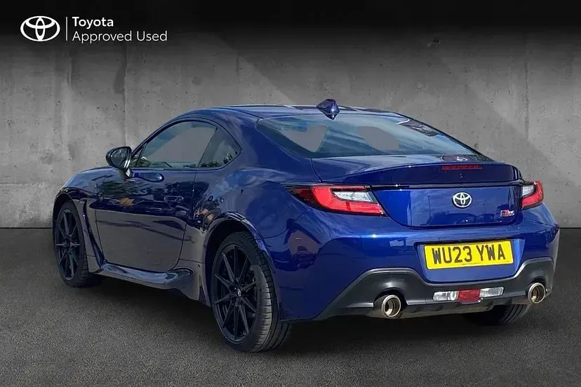 Used Toyota GR86 231 HP (169 kW) 2023 Blue Coupe