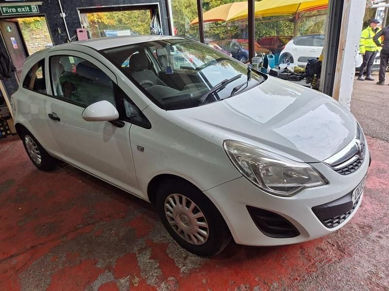 White Used 2013 Vauxhall Corsa S Hatchback | £1,495 (Super price) - Image 1/3