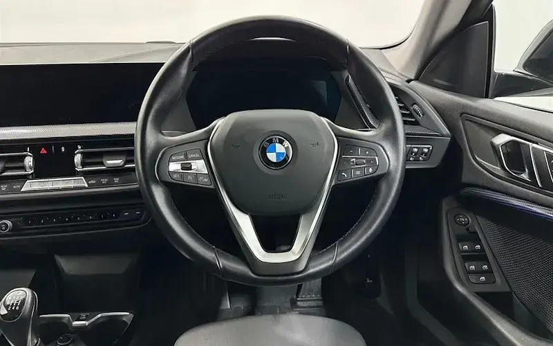 Used BMW 218 Sport Line 136 HP (100 kW) 2022 White Coupe