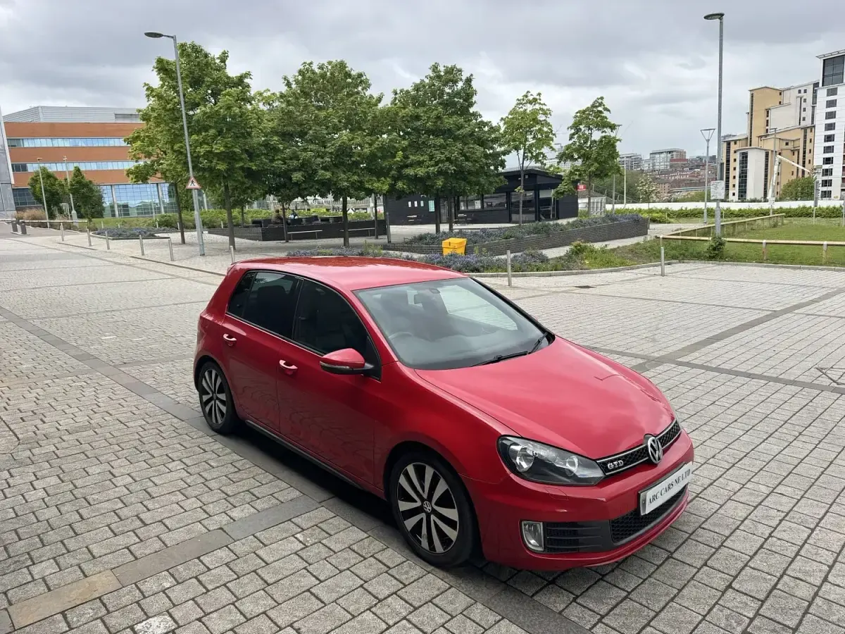 Used VW Golf VII GTD 170 HP (125 kW) 2012 Red Hatchback