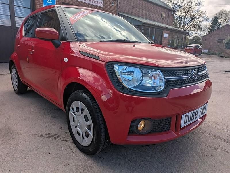 Usado Suzuki Ignis SZ3 90 HP (66 kW) 2019 Vermelho SUV