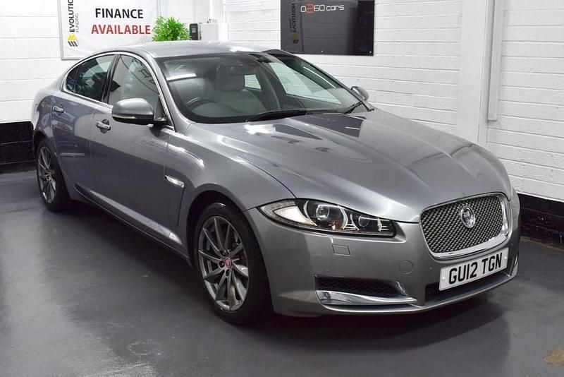 Usado Jaguar XF Premium Luxury 2012 Cinzento Sedan