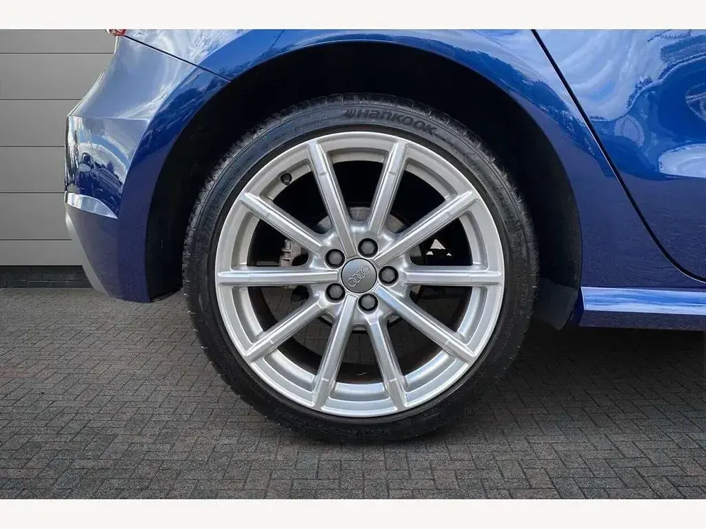 Used Audi A1 S-Line 125 HP (91 kW) 2017 Blue Hatchback