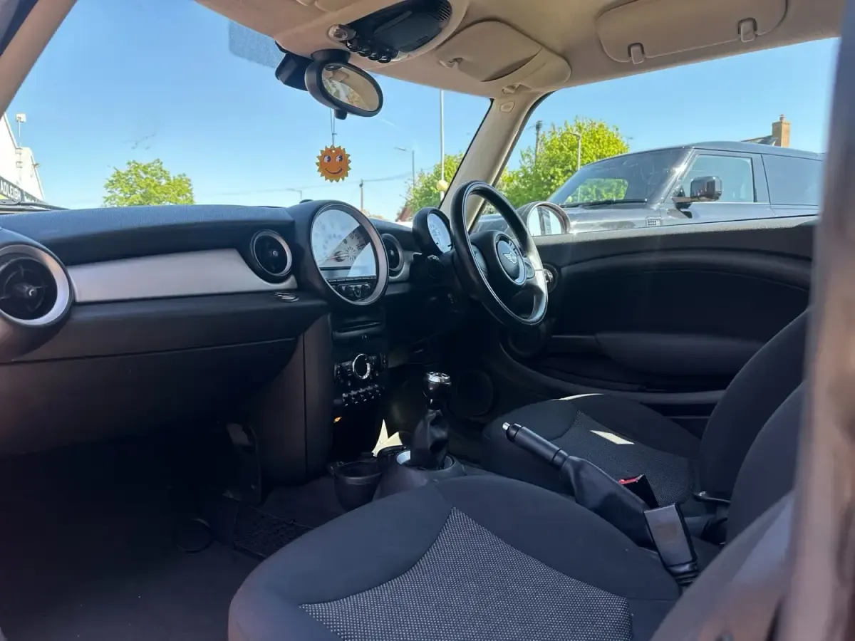 Usado Mini One Clubman 2014 Rojo Familiar