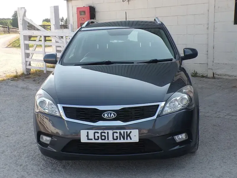 Used Kia Ceed 2011 Grey Hatchback