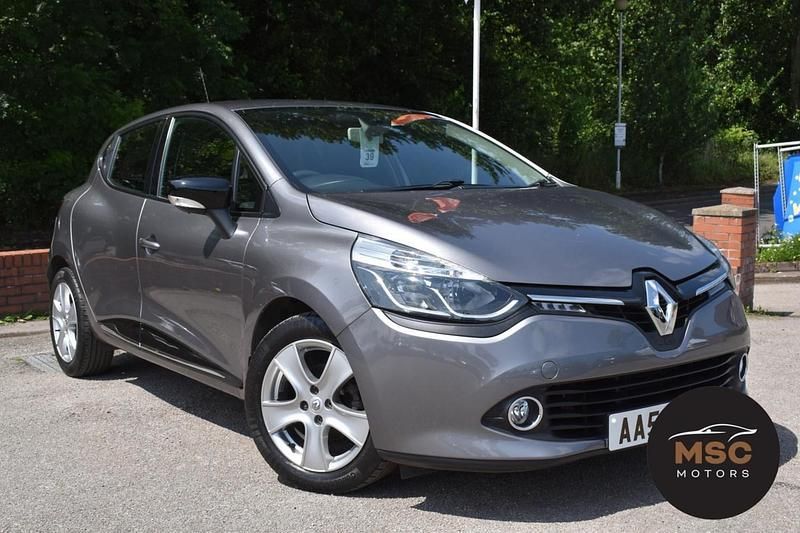 Grey Used 2015 Renault Clio IV Dynamique Hatchback | £6,488 (Fair price) - Image 1/4