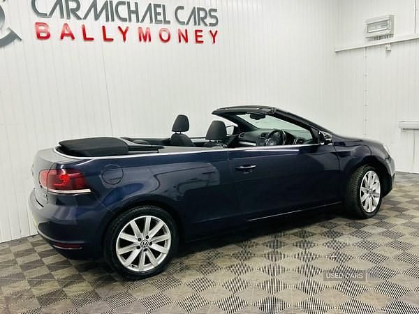 Used VW Golf Cabriolet SE 105 HP (77 kW) 2014 Mauve/purple Cabriolet