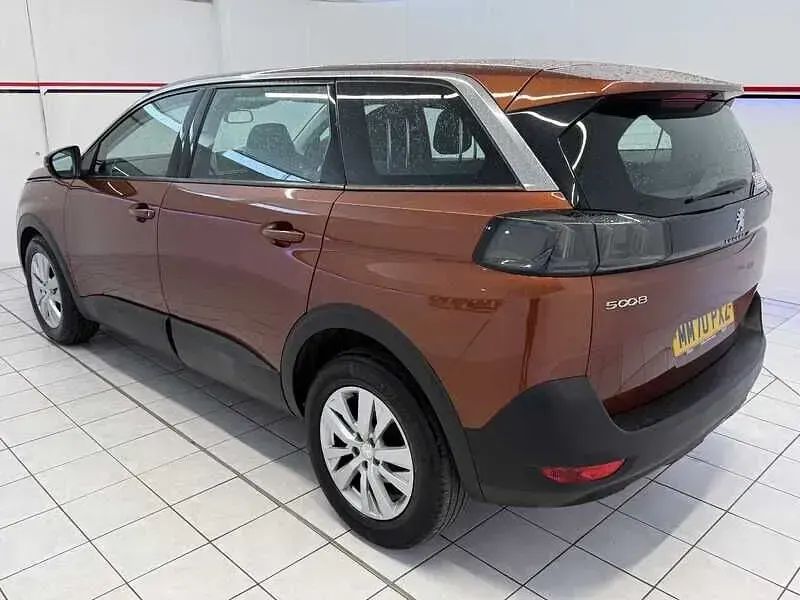 Used Peugeot 5008 Active Premium 130 HP (95 kW) 2021 Bronze SUV